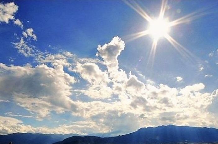 Meteo, fine settimana di bel tempo, ma le temperature gradualmente caleranno