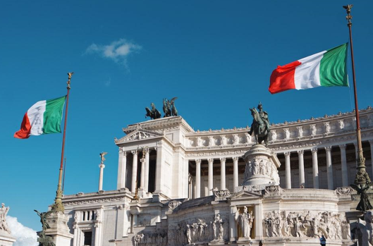 Quali sono le probabilità di successo dei club italiani in Champions, Europa League e Conference?