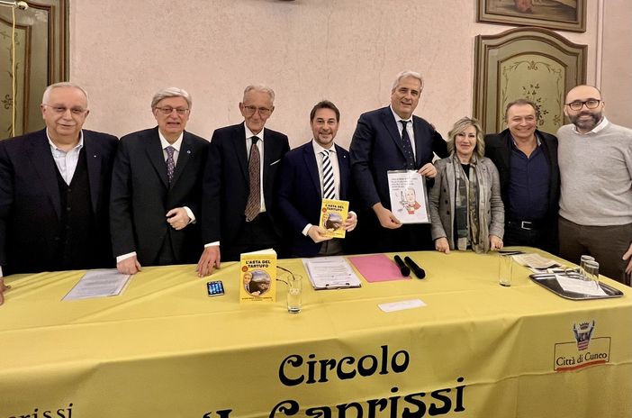 Presentato ieri al Caprissi dal professor Tardivo e Beppe Ghisolfi, il nuovo giallo di Gian Maria Aliberti Gerbotto