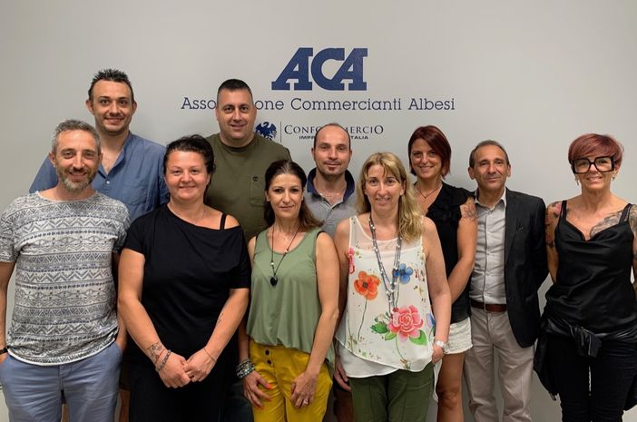 Nelle foto: da sinistra nel gruppo, Enrico Signa, Enrico Gerlotto, Cristina Baralis, Alessandro Boffa, Giuditta Dessì, Marco Torta, Elena Viglione, Erika Ricca, Marco Scuderi, Lorella Benassi.