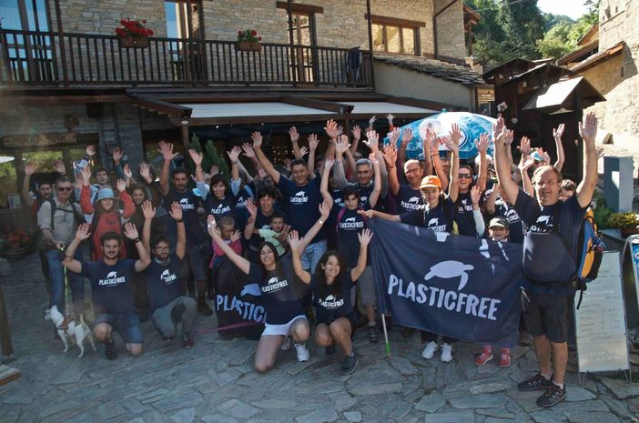 Plastic Free Cuneo torna a Celle di Macra: natura, arte e impegno ambientale lungo il Sentiero di Naslù Plastic Free Cuneo torna a Celle di Macra: natura, arte e impegno ambientale lungo il Sentiero di Naslù