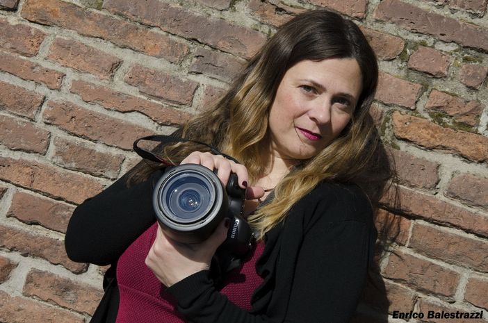 "La musica che gira intorno" Angela Perri e le sue foto in mostra al foyer del Casinò di Sanremo "La musica che gira intorno" Angela Perri e le sue foto in mostra al foyer del Casinò di Sanremo
