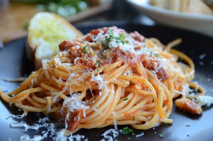 Inflazione, pasta +38%. Confartigianato: "Molti pensionati rischiano la povertà"