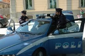 Cuneo, gli agenti della Volante salvano un giovane albanese Cuneo, gli agenti della Volante salvano un giovane albanese