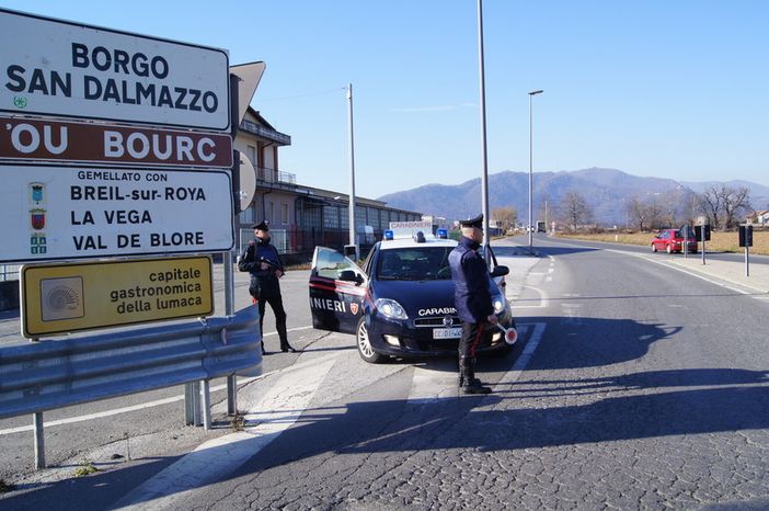 Borgo San Dalmazzo, pizzicato con 18 grammi di marijuana dai carabinieri: nei guai un uomo di 52 anni