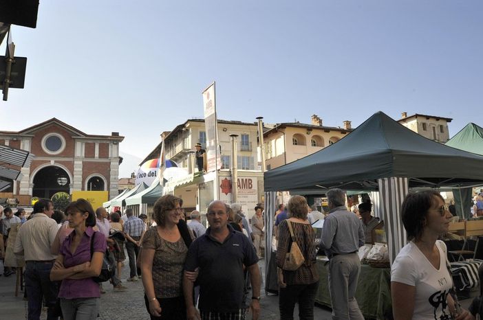 Grandi festeggiamenti a Barge per la consueta e sempre più amata Ottobrata