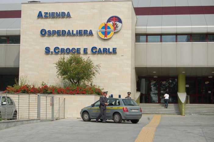 L'infermiere caposala del Santa Croce di Cuneo non agiva da solo: c'è un secondo arresto e il sequestro di beni per 1 milione di euro L'infermiere caposala del Santa Croce di Cuneo non agiva da solo: c'è un secondo arresto e il sequestro di beni per 1 milione di euro