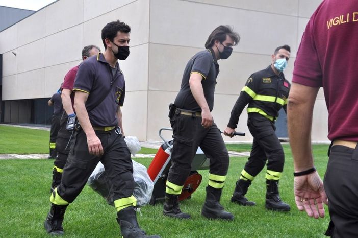 Il titolare della Fratelli Martini di Cossano Belbo: "Per me ora conta stare vicino alle famiglie, colpite così duramente, come tutti noi" Il titolare della Fratelli Martini di Cossano Belbo: "Per me ora conta stare vicino alle famiglie, colpite così duramente, come tutti noi"