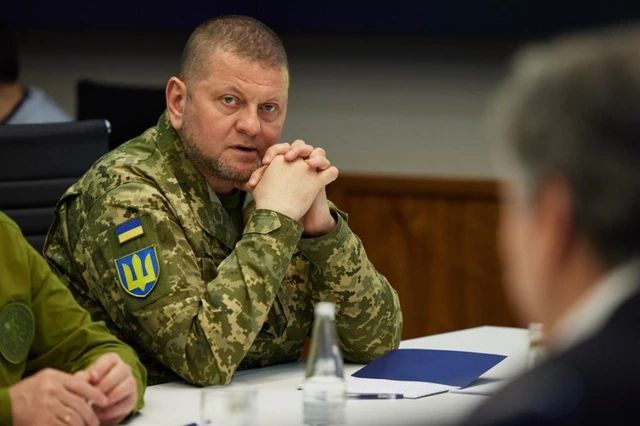 Il comandante dell’esercito ucraino parla di stallo e ammette che gli mancano soldati