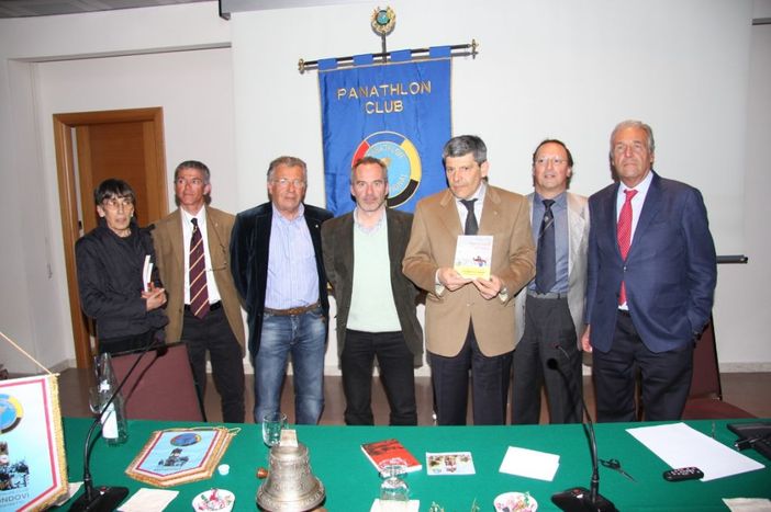 Panathlon Mondovì: presentato il libro di Domenico Clerico Panathlon Mondovì: presentato il libro di Domenico Clerico