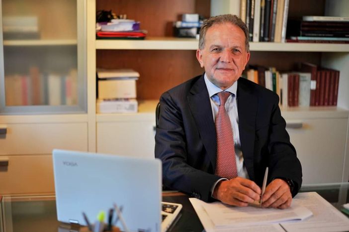 L’ex senatore Marco Perosino, già sindaco di Priocca d’Alba, lascia Forza Italia e approda a Fratelli d’Italia L’ex senatore Marco Perosino, già sindaco di Priocca d’Alba, lascia Forza Italia e approda a Fratelli d’Italia