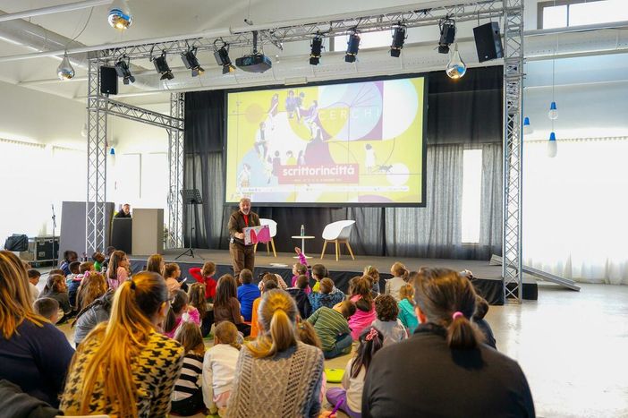 L'incontro con Alessandro Riccioni ieri, giovedì 13 novembre - Fotografia di vi2o