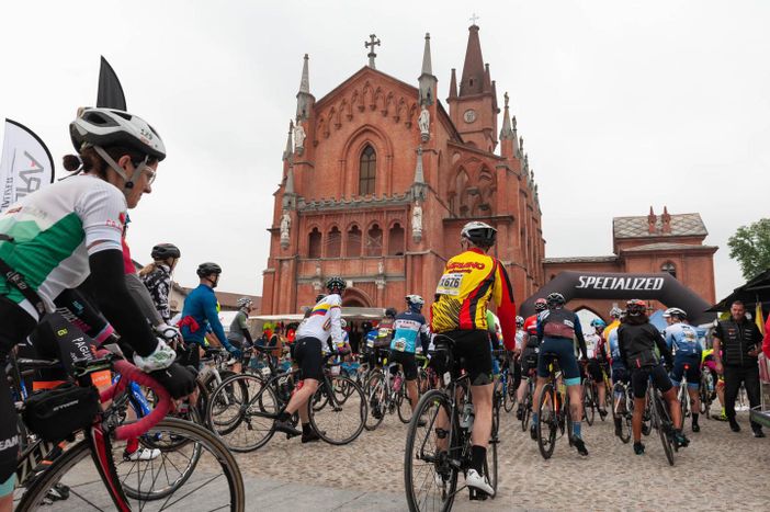 Bra si prepara all'arrivo della carovana rosa. Nella foto un momento della Bra-Bra Fenix Internazionale Langhe Monferrato Roero di domenica scorsa (Facebook) Bra si prepara all'arrivo della carovana rosa. Nella foto un momento della Bra-Bra Fenix Internazionale Langhe Monferrato Roero di domenica scorsa (Facebook)