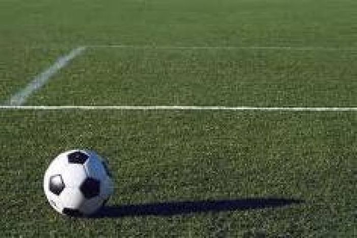 Una nuova gara d’appalto per il campo comunale in sintetico a Fossano