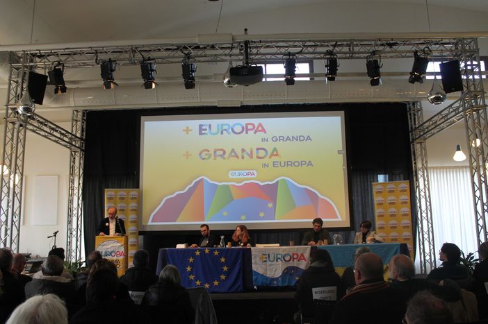 A Cuneo l'assemblea di +Europa Granda. Martino: "Noi unici con il coraggio di essere impopolari"