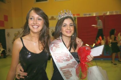 Miss Val Maira attuale, Stefania Baruffa insieme all'ex Miss Val Maira Laura Morano. Miss Val Maira attuale, Stefania Baruffa insieme all'ex Miss Val Maira Laura Morano.