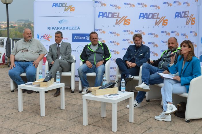 Cuneo: Beppe Signori inaugura i campi da padel del viale degli Angeli [VIDEO]