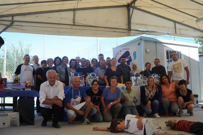 In una giornata raccolti 800 euro in favore di  persone con autismo cuneesi e delle loro famiglie