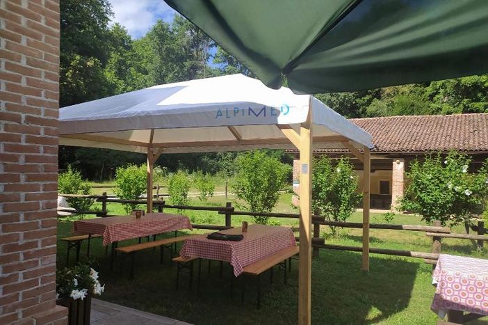 Camera di Commercio di Cuneo: assegnati i gazebo a 34 imprese turistiche sul territorio Alpimed Camera di Commercio di Cuneo: assegnati i gazebo a 34 imprese turistiche sul territorio Alpimed