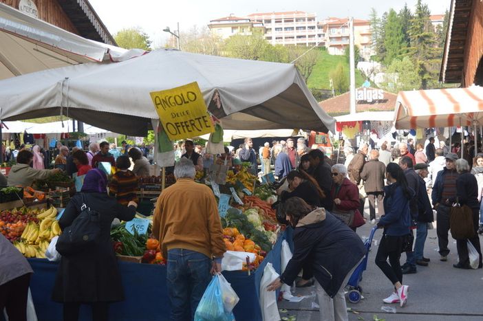 Mondovì: confermato il mercato contadino nel giorno dell'Immacolata