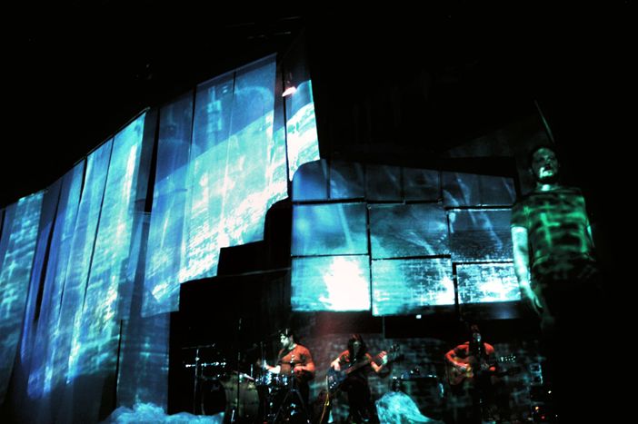 Il gruppo torinese Supershock sonorizza dal vivo il film muto "Il gabinetto del dottor Caligari" lunedì 13 maggio al teatro Magda Olivero di Saluzzo