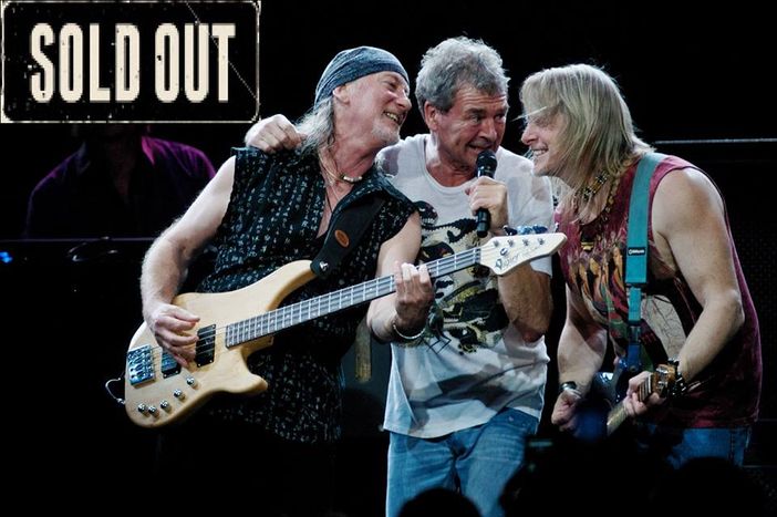 Sold out per Deep Purple e Neil Young in concerto a Barolo per Collisioni