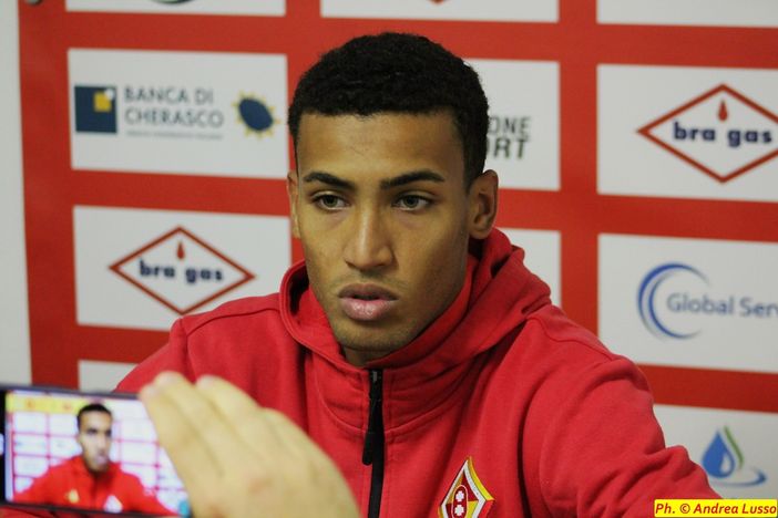 (foto a lusso) (foto a lusso)