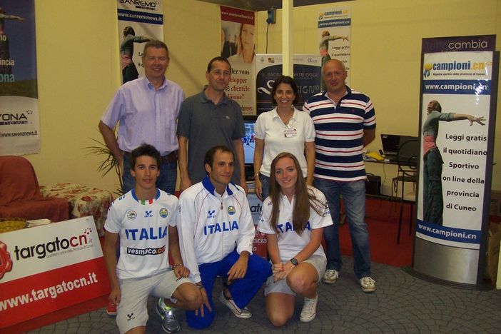 Nello stad di campioni.cn