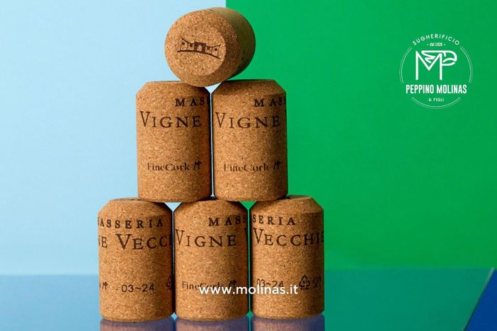 Il tappo in sughero di Sugherificio Molinas: tra sostenibilità, falsi miti e speranze per il futuro Il tappo in sughero di Sugherificio Molinas: tra sostenibilità, falsi miti e speranze per il futuro