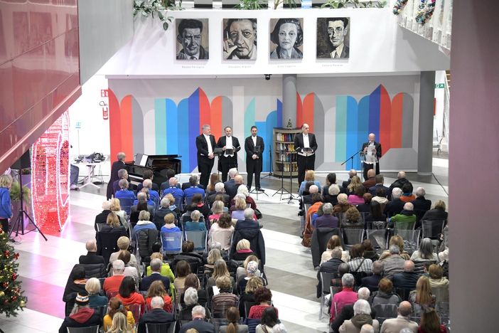 Si è acceso il Natale all’Ospedale "Ferrero" tra arte, musica e memoria [FOTOGALLERY]