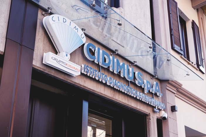 Le insegne di Cidimu arrivano in via Vivaro. Al Poliambulatorio San Paolo operano 99 medici specialisti e 17 professionisti sanitari ripartiti su 52 specialità mediche, oltre a 4 fisioterapisti Le insegne di Cidimu arrivano in via Vivaro. Al Poliambulatorio San Paolo operano 99 medici specialisti e 17 professionisti sanitari ripartiti su 52 specialità mediche, oltre a 4 fisioterapisti