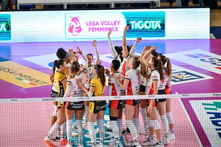 Volley femminile, Honda Olivero Cuneo si prepara per la doppia sfida con Il Bisonte Firenze e Megabox Ondulati del Savio Vallefoglia Volley femminile, Honda Olivero Cuneo si prepara per la doppia sfida con Il Bisonte Firenze e Megabox Ondulati del Savio Vallefoglia
