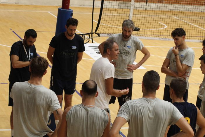 VBC Mondovì durante un'allenamento con il coach Vittorio Bertini VBC Mondovì durante un'allenamento con il coach Vittorio Bertini