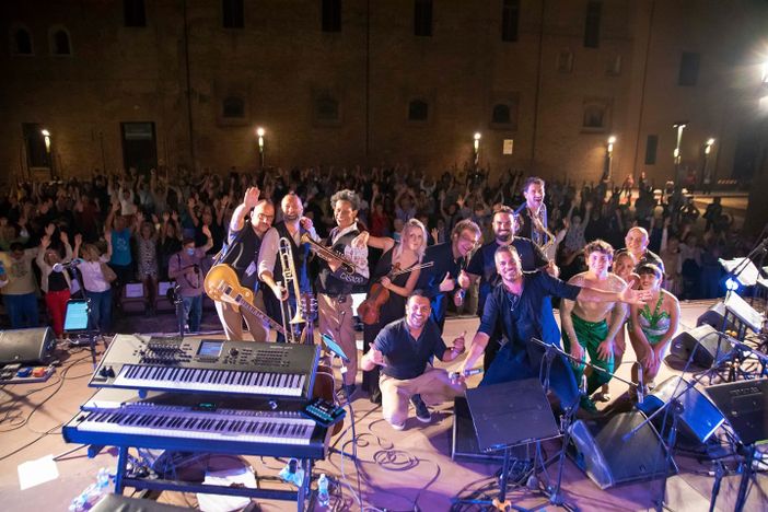 L'Orchestra di Mirko Casadei (Fb) L'Orchestra di Mirko Casadei (Fb)