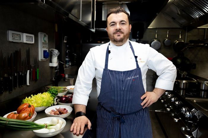 Lo chef stellato Andrea Larossa: per lui è iniziata la nuova avventura a Torino (Foto pagina Ristorante Larossa)