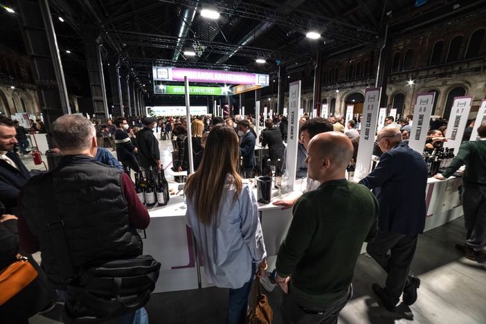 Un'immagine dalla passata edizione della rassegna promossi dai consorzi langarolo e roerino Un'immagine dalla passata edizione della rassegna promossi dai consorzi langarolo e roerino