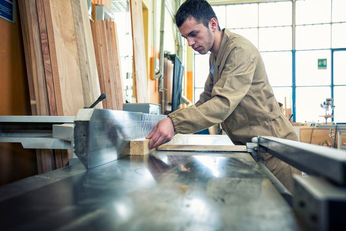 Operatore del Legno alle Scuole Tecniche San Carlo