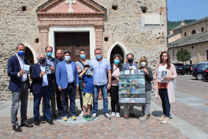 A Roccaforte Mondovì presentato "Di Giro in Giro": un anello di sentieri per immergersi nella natura (FOTO E VIDEO) A Roccaforte Mondovì presentato "Di Giro in Giro": un anello di sentieri per immergersi nella natura (FOTO E VIDEO)