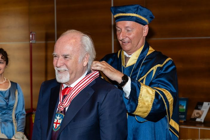 Il regista tv papà di Striscia Antonio Ricci Il regista tv papà di Striscia Antonio Ricci