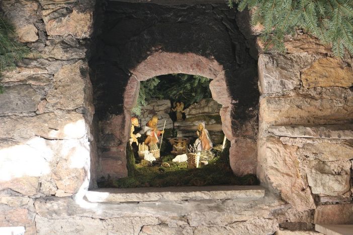 Garessio, via Vittorio Emanuele II per le feste diventerà la strada dei presepi