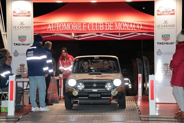 Autobianchi A112 Abarth dei saluzzesi Enrico e Carlo Merenda alla ventisettesima edizione del rally di Montecarlo historique Autobianchi A112 Abarth dei saluzzesi Enrico e Carlo Merenda alla ventisettesima edizione del rally di Montecarlo historique
