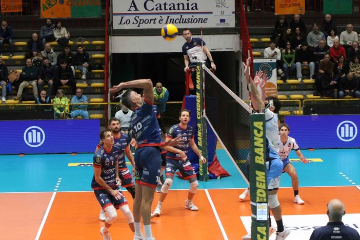 Giulio Sabbi in attacco contro Cuneo, Battocchio: "Ci ha fatto discretamente male" (Foto Mimmo Lazzarino)