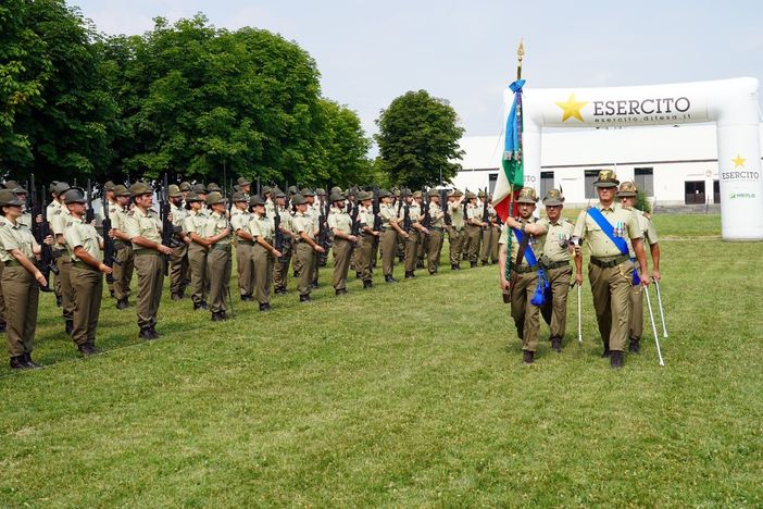 Cuneo, il 2° Reggimento Alpini celebra la festa di Corpo tra memoria e impegno internazionale