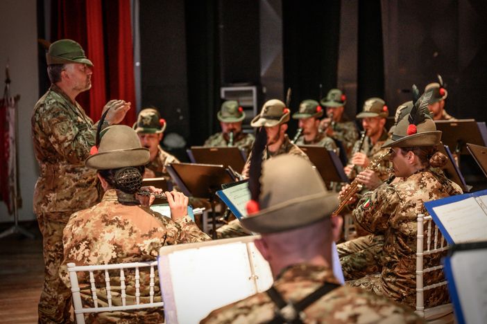 Esercito: la fanfara della “Taurinense” in tour tra Piemonte, Liguria e Abruzzo per i concerti di Natale Esercito: la fanfara della “Taurinense” in tour tra Piemonte, Liguria e Abruzzo per i concerti di Natale