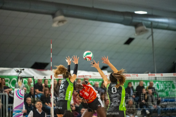 Le Gatte in azione nel match contro Megabox Vallefoglia