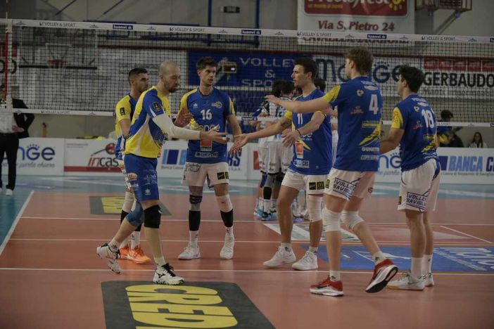 VOLLEY SERIE A3 / Tre punti di rimonta per Savigliano: San Donà ko 3-1