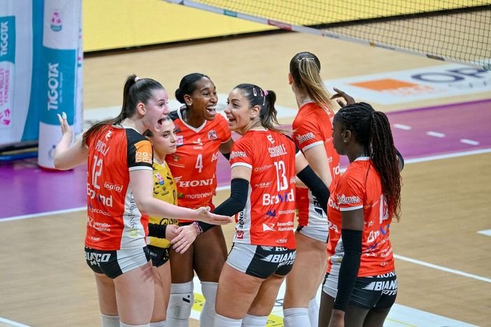 Altro derby esterno: Honda Cuneo Granda Volley affronta Novara Altro derby esterno: Honda Cuneo Granda Volley affronta Novara