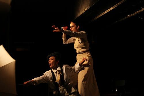 Al Teatro Civico di Busca va in scena lo spettacolo allegro-malinconico "Tata Marì"