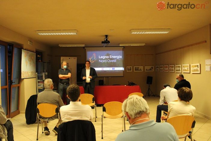 Presentato anche a Villanova Mondovì il progetto "Legno Energia Nord Ovest" per la valorizzazione della filiera legno-energia