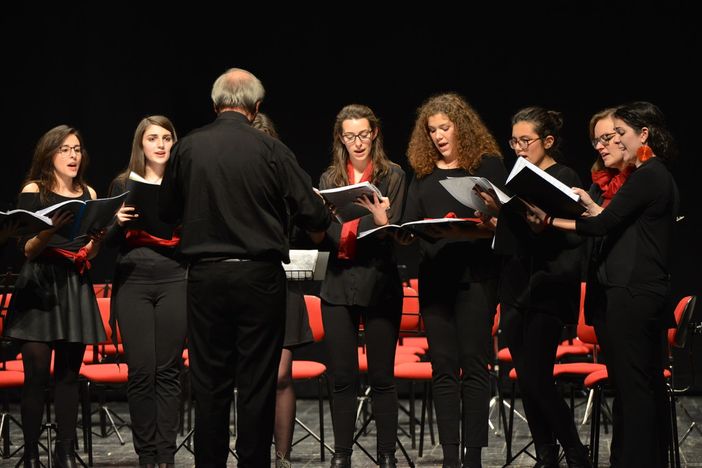 Una precedente edizione del saggio di fine anno